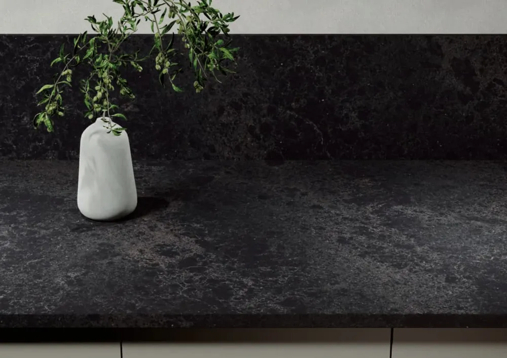 Darcrest Caesarstone quartz with hardware