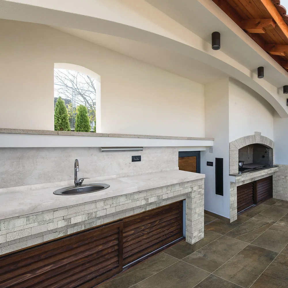 Blanc Daltile quartz / porcelain full slab