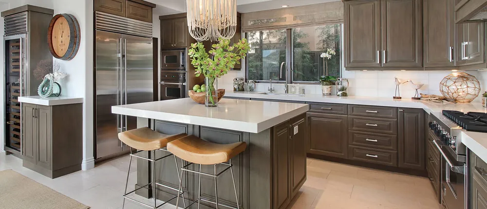 Elemis Daltile quartz / porcelain with hardware
