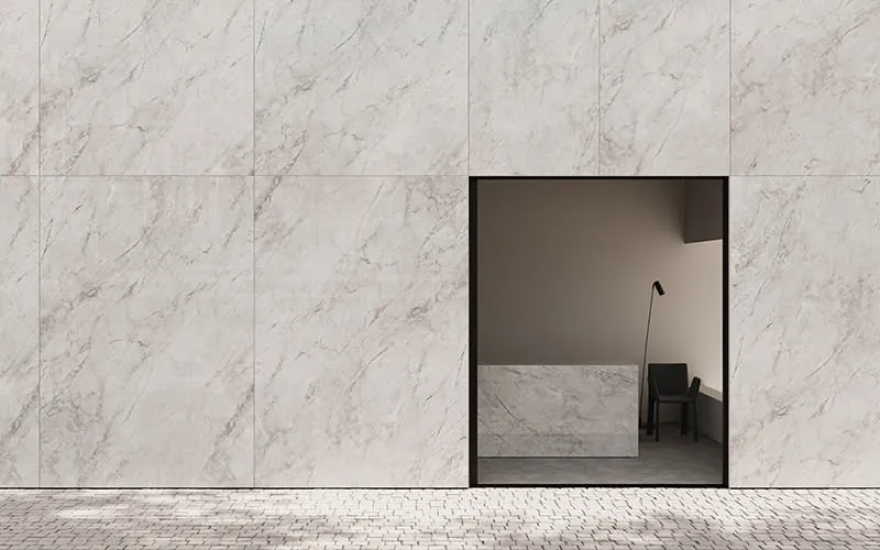 Superior White LX Hausys viatera quartz with hardware
