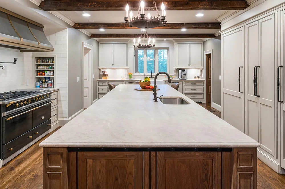 Allure MSI quartzite with hardware