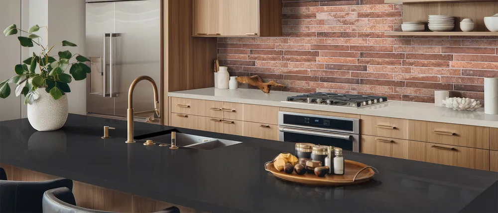 Aruca White MSI quartz with hardware