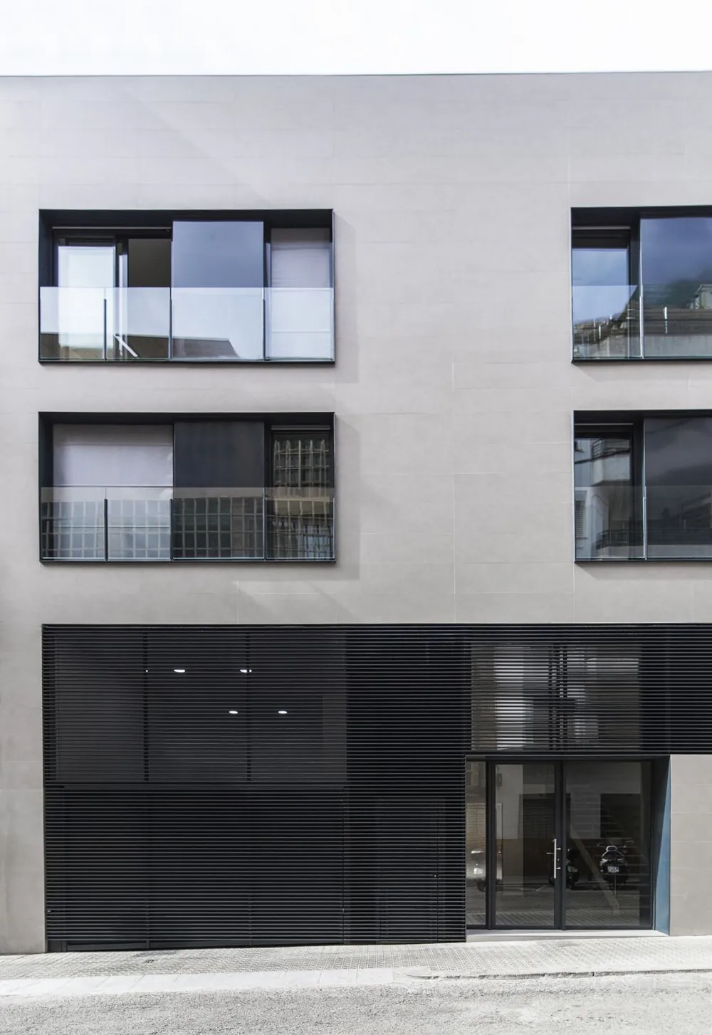 Pietra Di Osso Neolith sintered stone waterfall edge