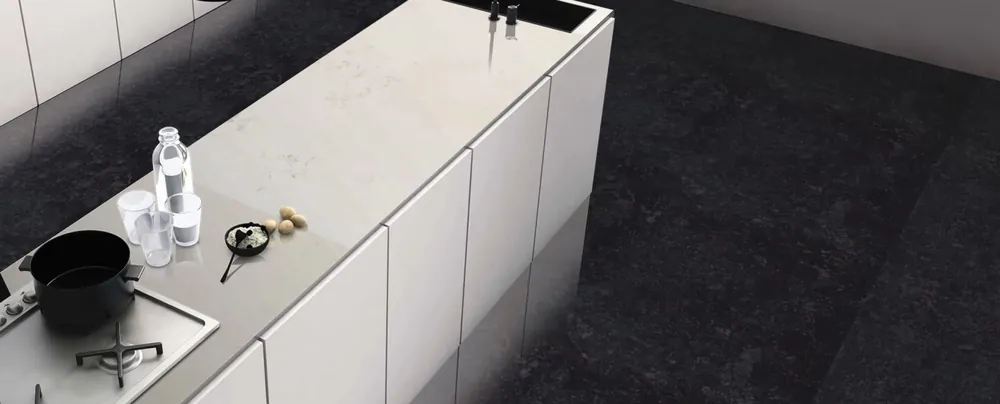 Carrara Gold detail