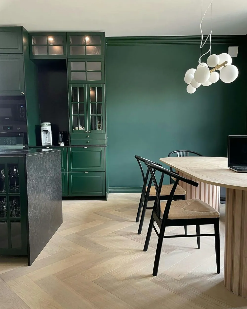 Corktown Silestone quartz waterfall edge