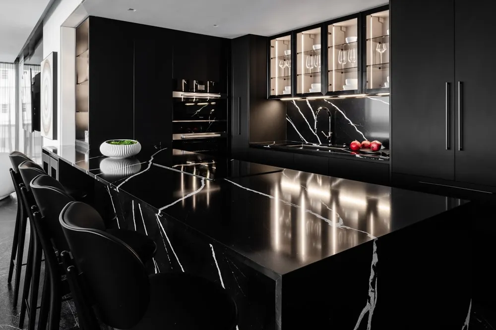 Et Marquina Silestone quartz installed countertop