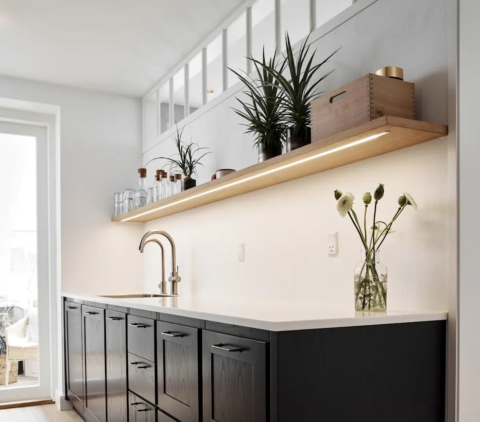 White Zeus detail